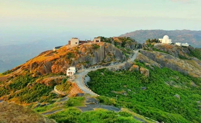 Luxury Taxi Hire Jodhpur to Mount Abu